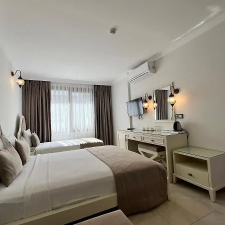 Rota Seaside فندق