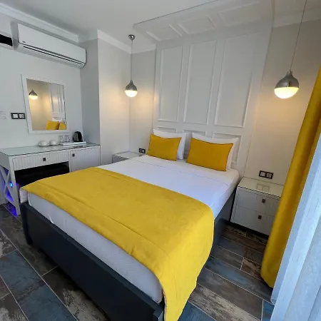 מלון Rota Seaside