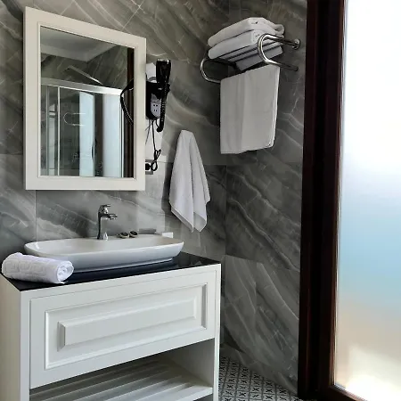 מלון Rota Seaside Cunda