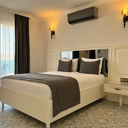 Rota Seaside Hotel *