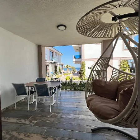 فندق Rota Seaside *